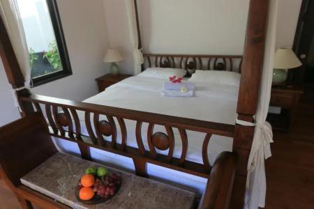 Naiharn Beach Villa - 29
