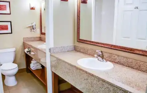 Comfort Inn & Suites Beach - 49