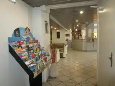 Kyriad Montpellier Centre Antigone - 27