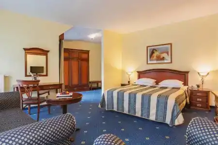 Ramada & Suites Kranjska Gora - 37