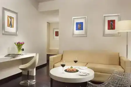 La Favorita - 10
