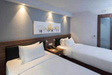 Hampton By Hilton Poznan Old Town - 36