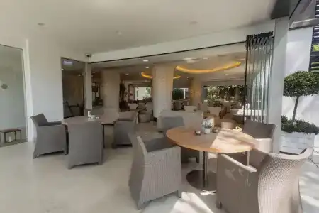 Alasia Boutique - 30