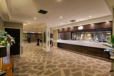 DoubleTree by Hilton London Ealing - 1
