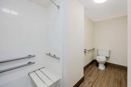 Best Western Plus Gen x Inn - 10
