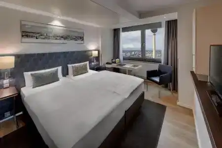 Park Inn by Radisson Berlin Alexanderplatz - 75