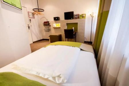 BoutiqueStadthalle - 100