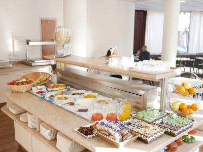 Best Hôtel Lille - 10