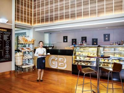Novotel Yangon Max - 10