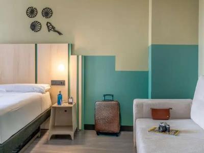 Ibis Styles Zaragoza Ramiro I - 56