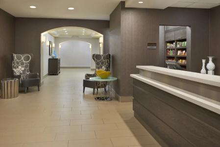 Residence Inn by Marriott Airport - 13