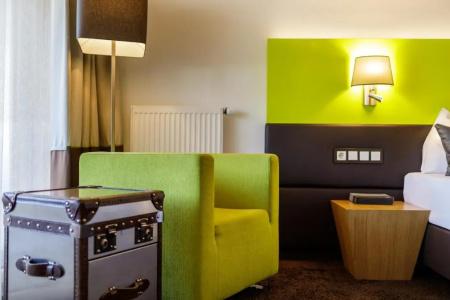 Lederer's living - 51
