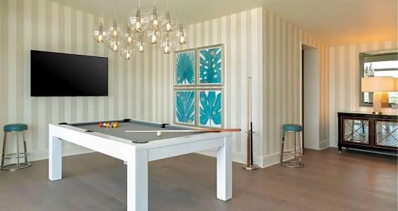The Beverly Hilton - 125