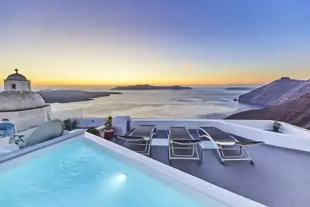 Trieris Villa & Suites - 12