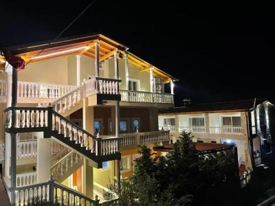 Rias Penthouse Suites - 0