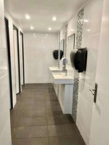Kyriad Direct Reims Bezannes - 11