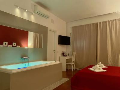 Le Coq Suites - 99