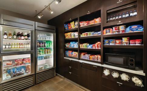 Courtyard by Marriott - 10