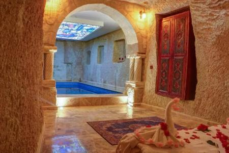 Calypso Cave Suites - 77