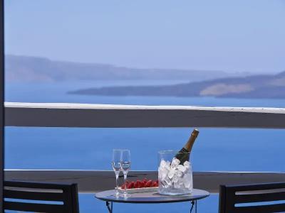 Mr and Mrs White Santorini - 54