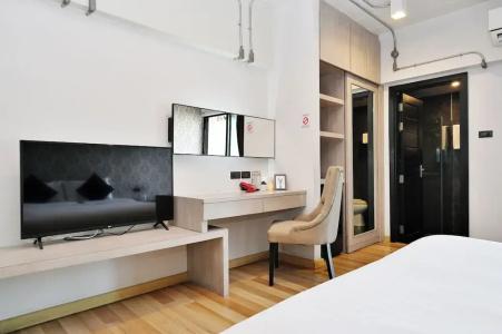 Diary Suite - 28