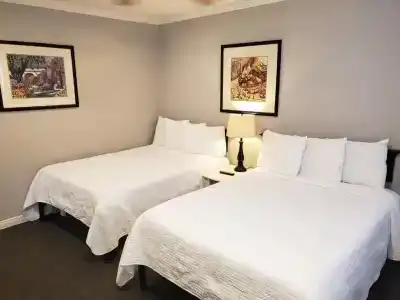 Coronado Inn - 17