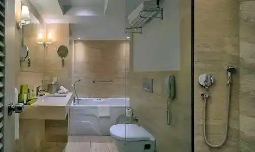 DoubleTree by Hilton Bodrum Marina Vista - 75