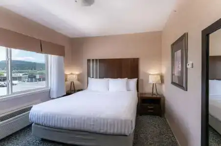 Best Western - 83