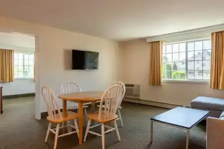 Ogunquit and Suites - 103