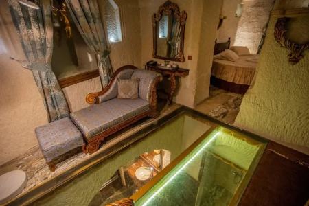 Hermes Cave - 177