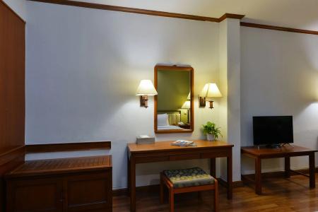 Arawana Regency Park Sukhumvit - 15