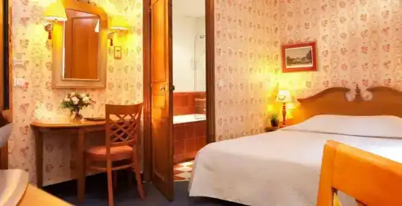 Hôtel De Fleurie - 46