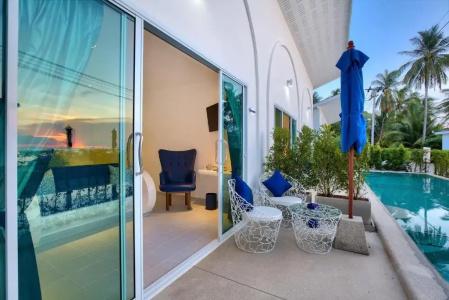 La Perle Luxury Boutique - 60
