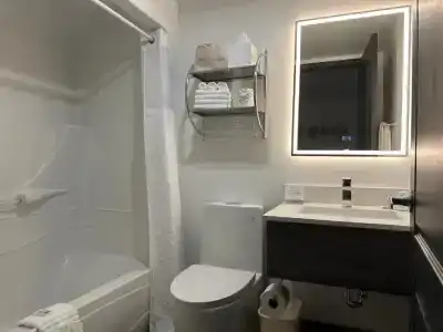 Quality Inn - 42