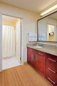 Residence Inn by Marriott - 45