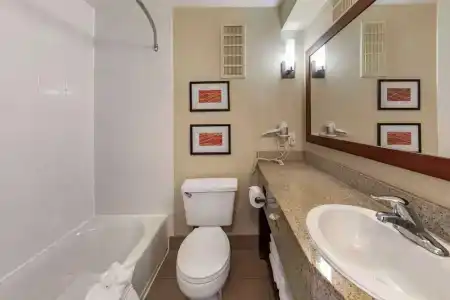 Comfort Inn & Suites Beach - 45