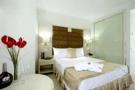 El Tiburon Boutique & Spa (Adults Recommended) - 2