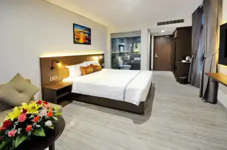 Crown Nguyen Hoang - 54