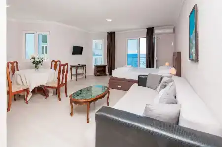 Open Sea Luxury - 22