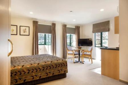 Greenlane Manor - 26