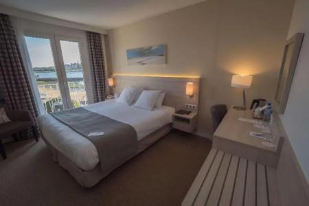 Best Western Plus Le Roof Vannes Bord De Mer - 64