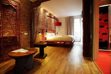 Basque Boutique - 32