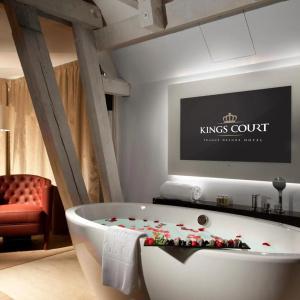 Kings Court - 42