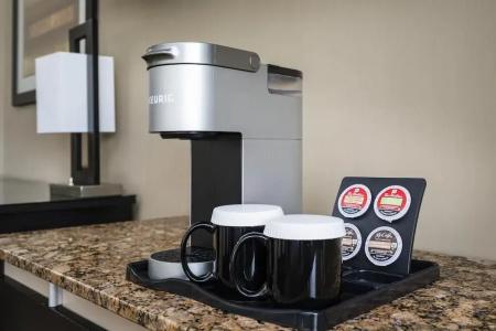 Best Western Premier Freeport Inn Airport - 101