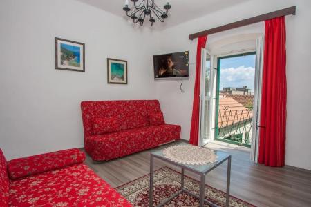 Garden Apartment - 158