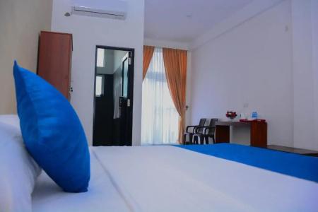 Star White - Negombo - 32