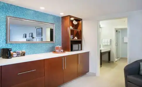 Courtyard by Marriott Barefoot Landing - 28