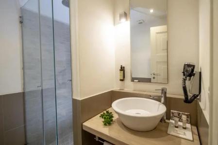 Le Rose Suite - 32