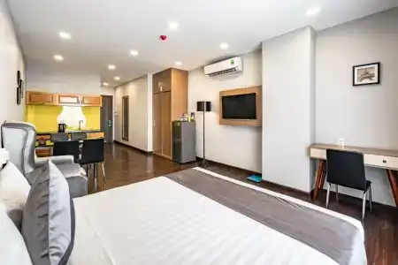 Emerald Central - 272