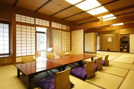 Yoshidaya Sannokaku - 2